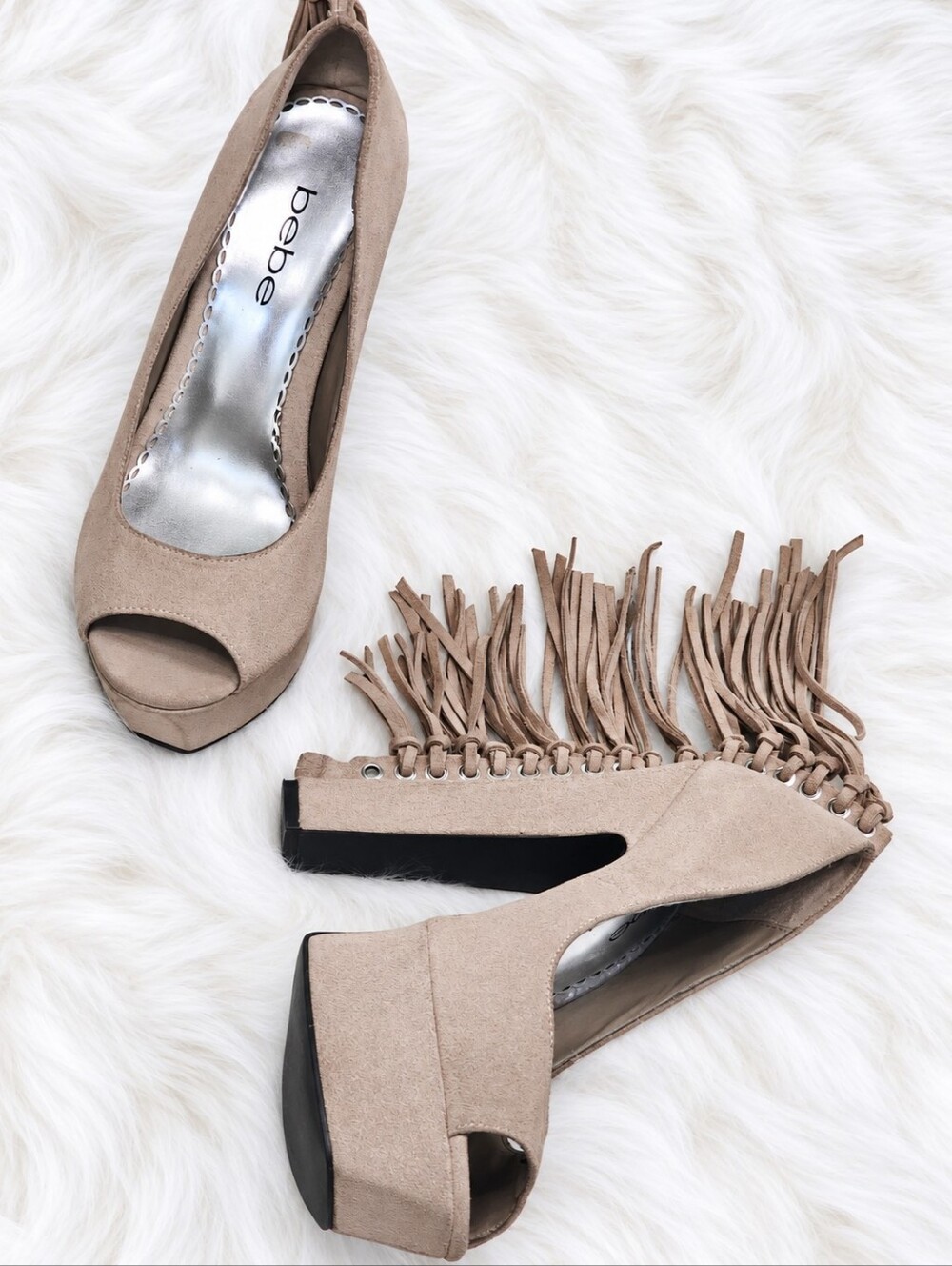 Bebe Perlah Taupe Suede Waterfall Fringe Peep Toe Platform Heels Size 7 M